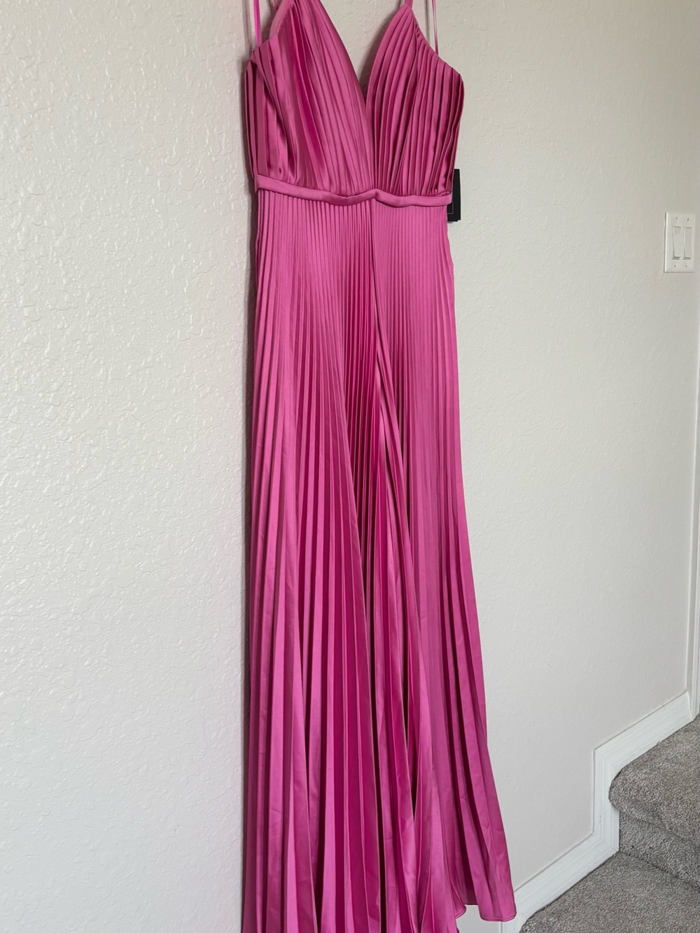Mac Duggal Pleated Plunge Neck Wide Leg Jumpsuit - Picture 13 of 16
